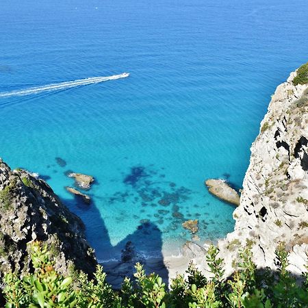 Calabria Beach Villa'S Capo Vaticano Eksteriør bilde